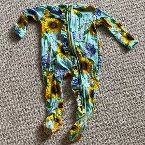 Posh Peanut NB onsie